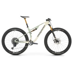 Megamo Track 04 CW 2025