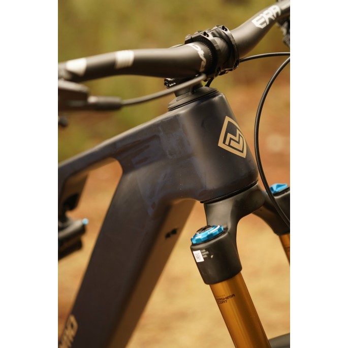 Megamo Flame CRB 01  2026