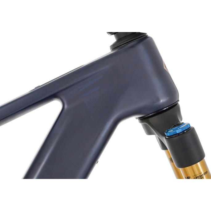 Megamo Flame CRB 01  2026