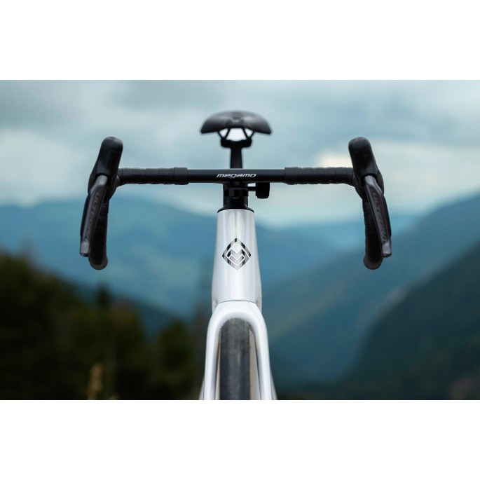 Vélo route électrique  Megamo Upon 20